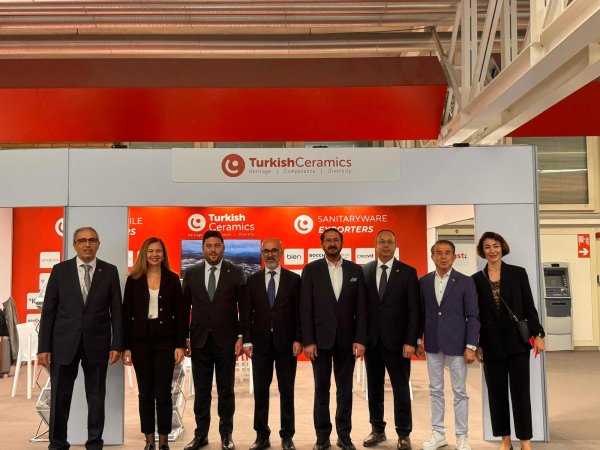 Bologna Şehrinde Düzenlenen Cersaie Fuarı’na Katılan Türk Firmalarına Ziyaret