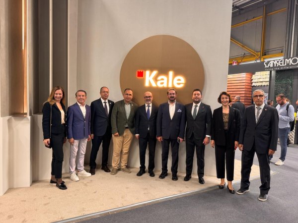 Bologna Şehrinde Düzenlenen Cersaie Fuarı’na Katılan Türk Firmalarına Ziyaret