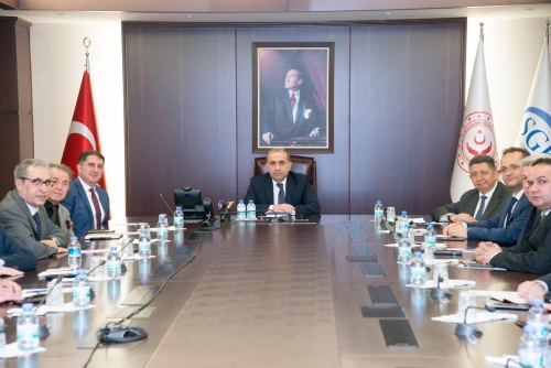 SGK Başkanı Sn. İsmail YILMAZ’ a Türkiye Seramik Federasyonu’ ndan Ziyaret